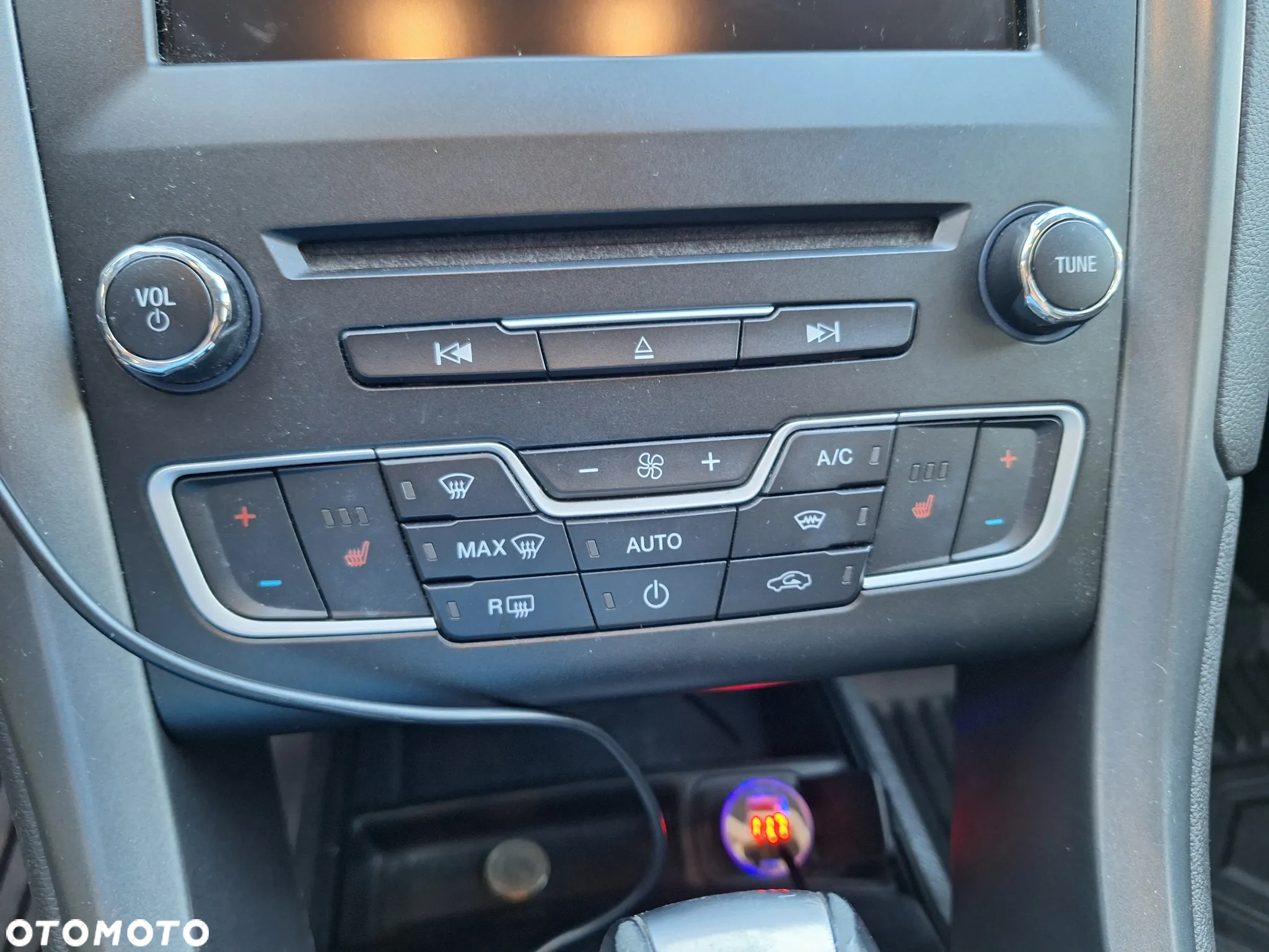 Ford Mondeo 2.0 TDCi Titanium PowerShift - 13