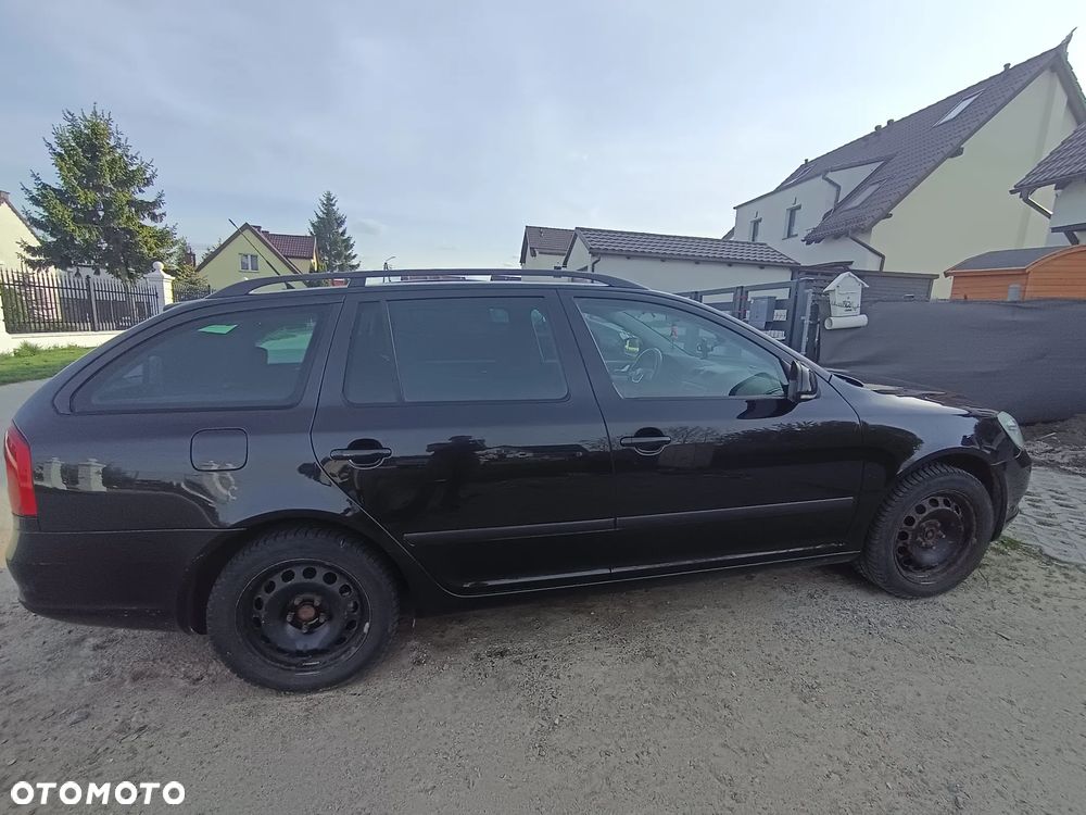 Skoda Octavia 1.6 TDI DPF DSG FAMILY - 6