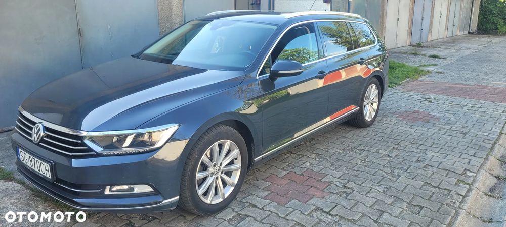 Volkswagen Passat - 1