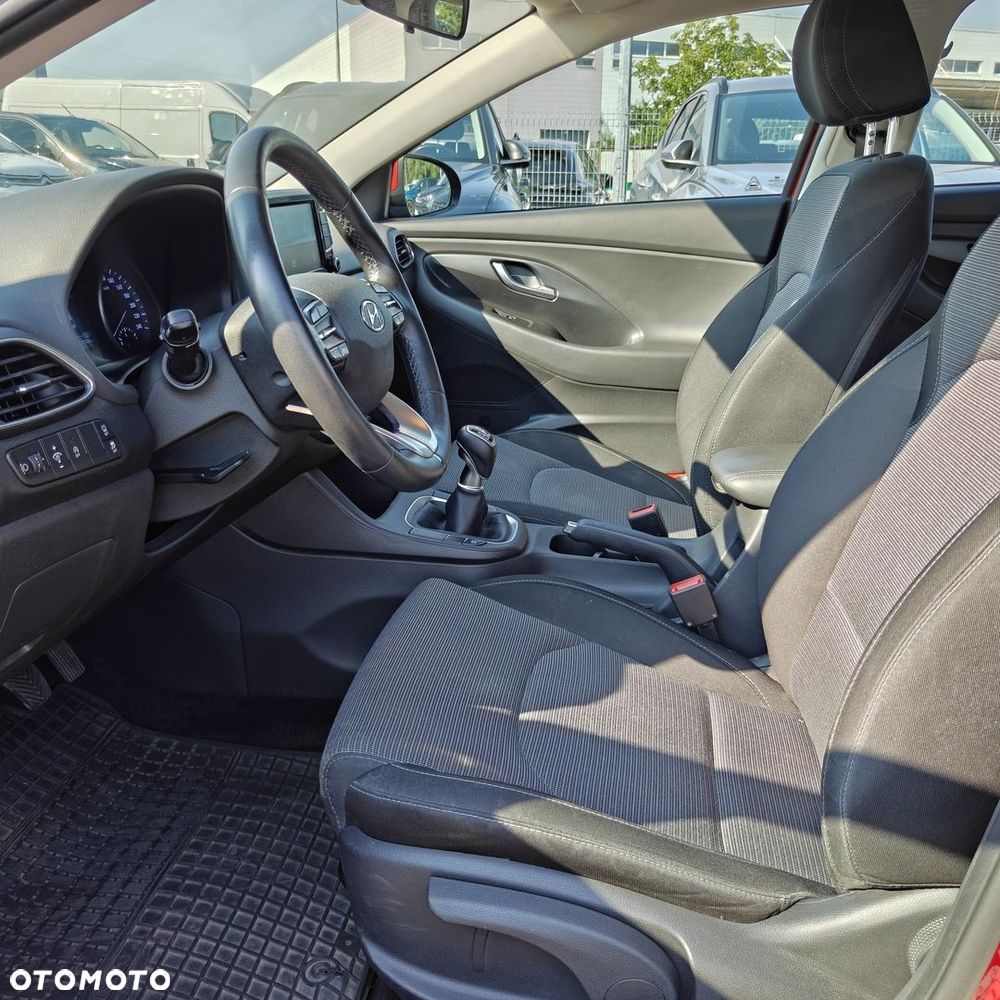 Hyundai i30 1.5 T-GDI 48V Modern - 9