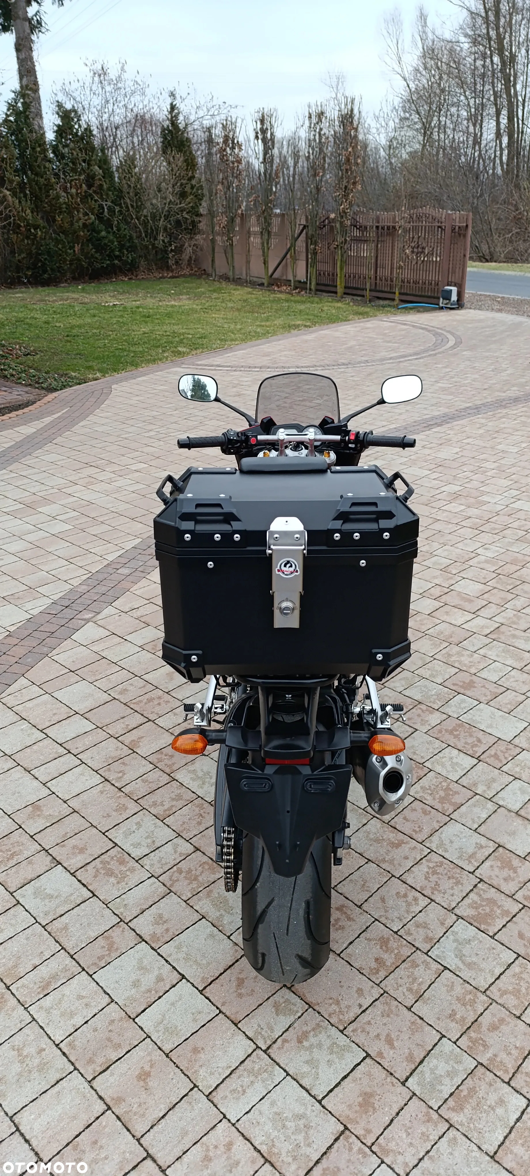 Yamaha FZ - 12