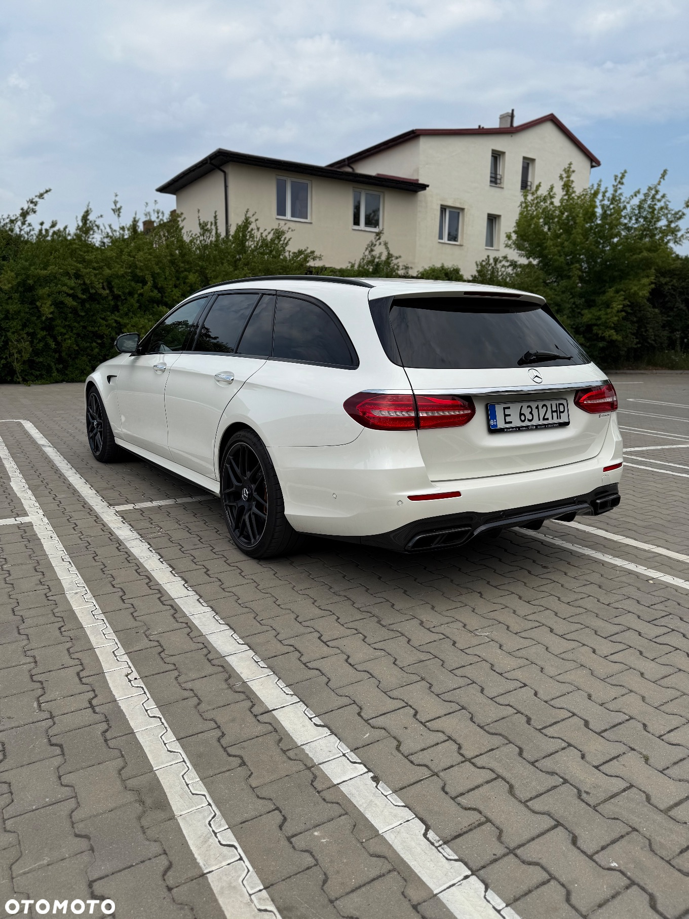 Mercedes-Benz Klasa E AMG 63 S 4-Matic+ - 9