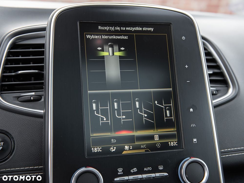 Renault Grand Scenic - 22