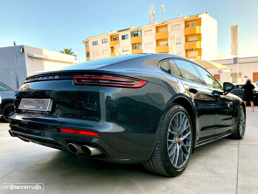 Porsche Panamera 4 E-Hybrid - 47