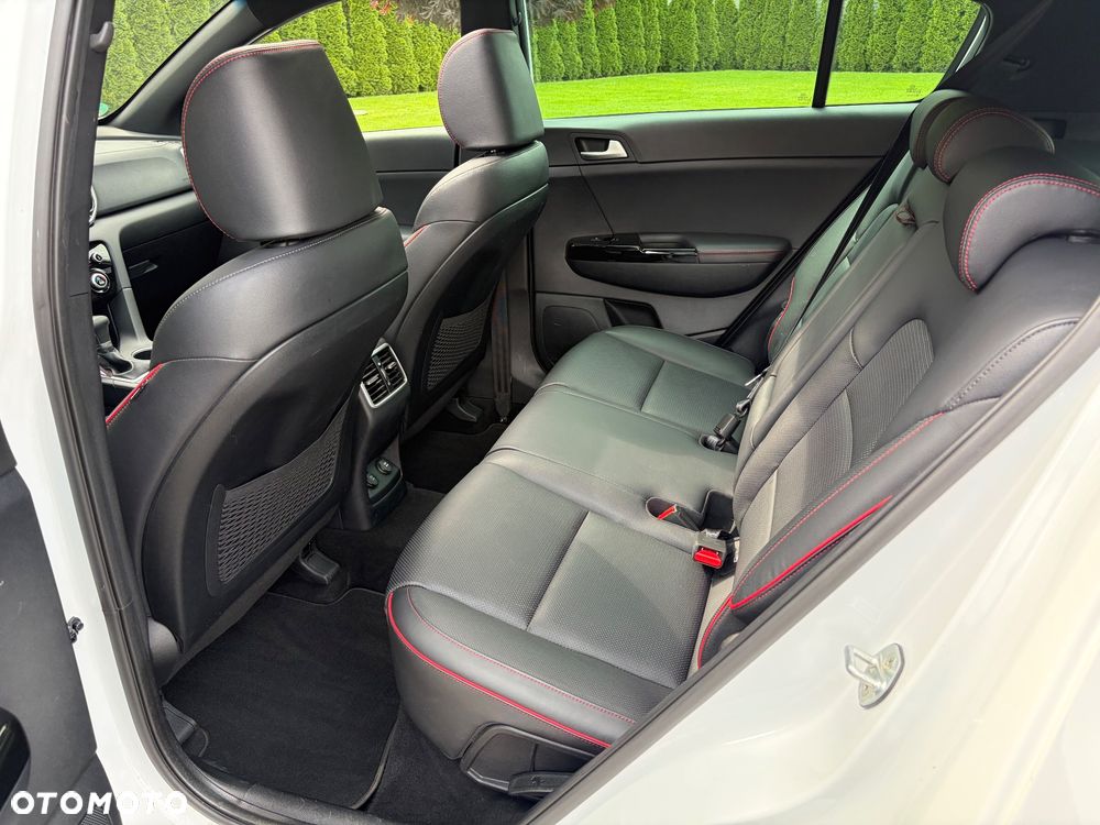 Kia Sportage 2,0 CRDI AWD GT Line - 10