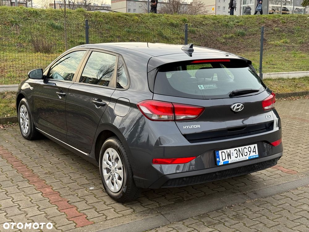 Hyundai i30 1.5 DPI Classic + - 3