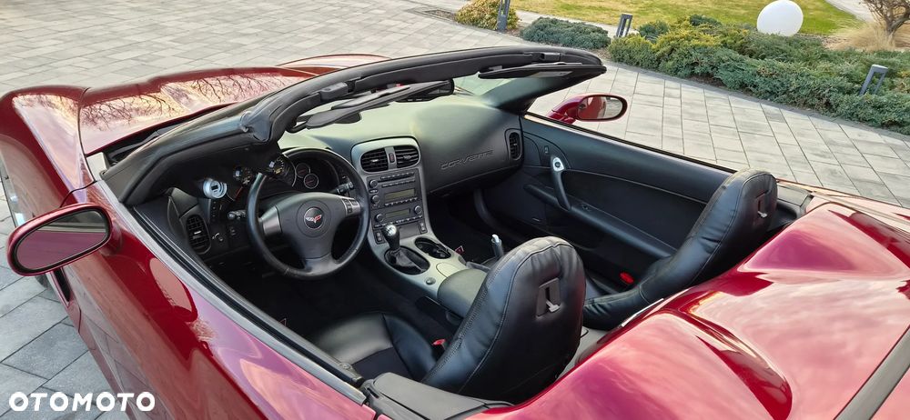 Chevrolet Corvette - 16