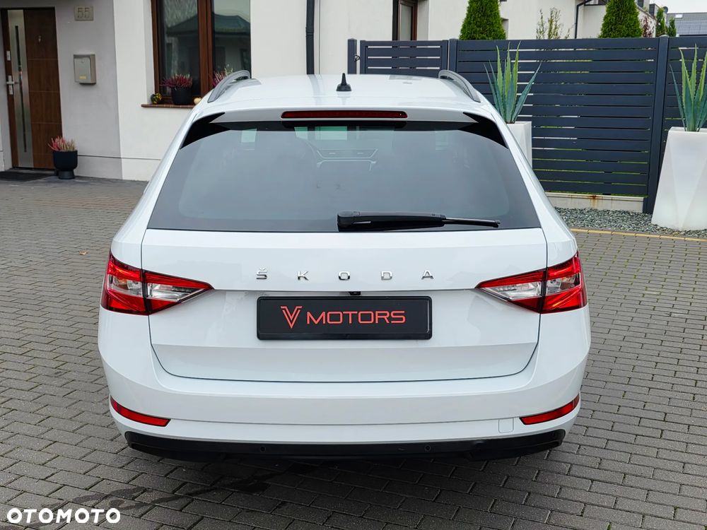 Skoda Superb Combi 1.6 TDI DSG Style - 11