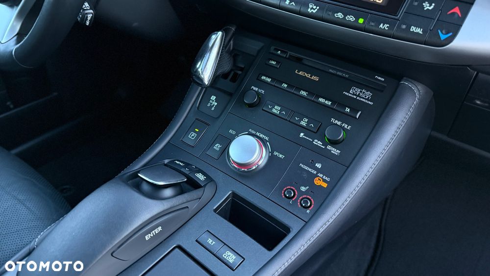 Lexus CT 200h Prestige - 23