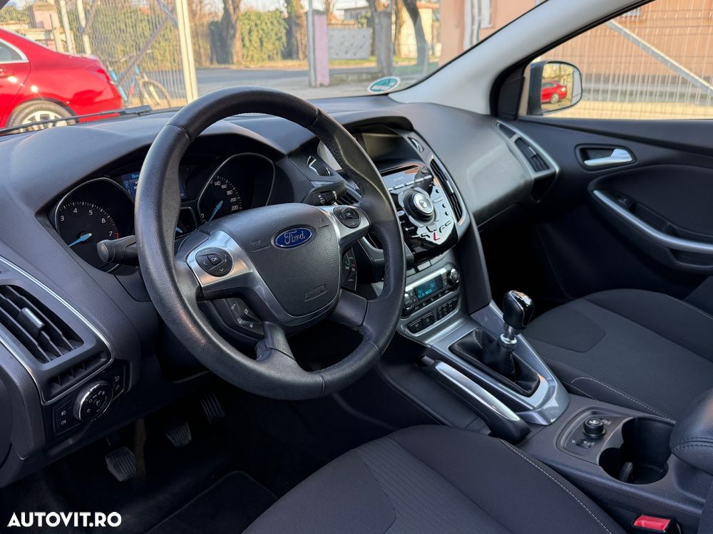 Ford Focus 1.6 EcoBoost Start-Stopp-System Titanium - 8