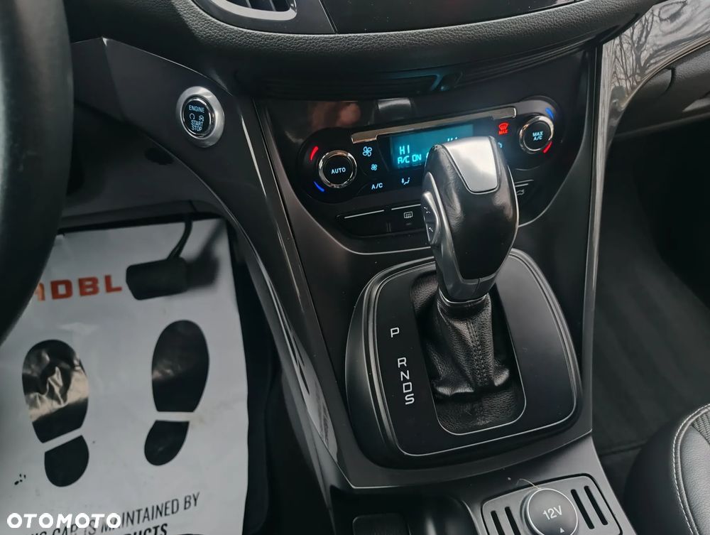 Ford Kuga 2.0 TDCi 4x4 Titanium - 27