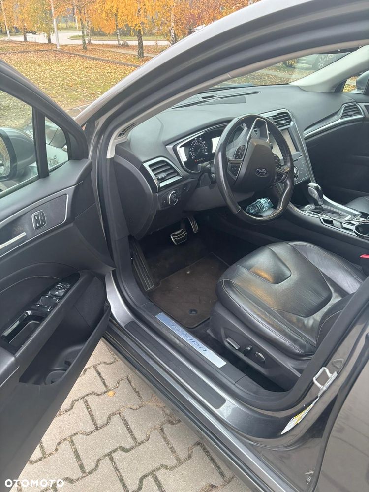 Ford Fusion 2.0 EcoBoost Titanium - 5