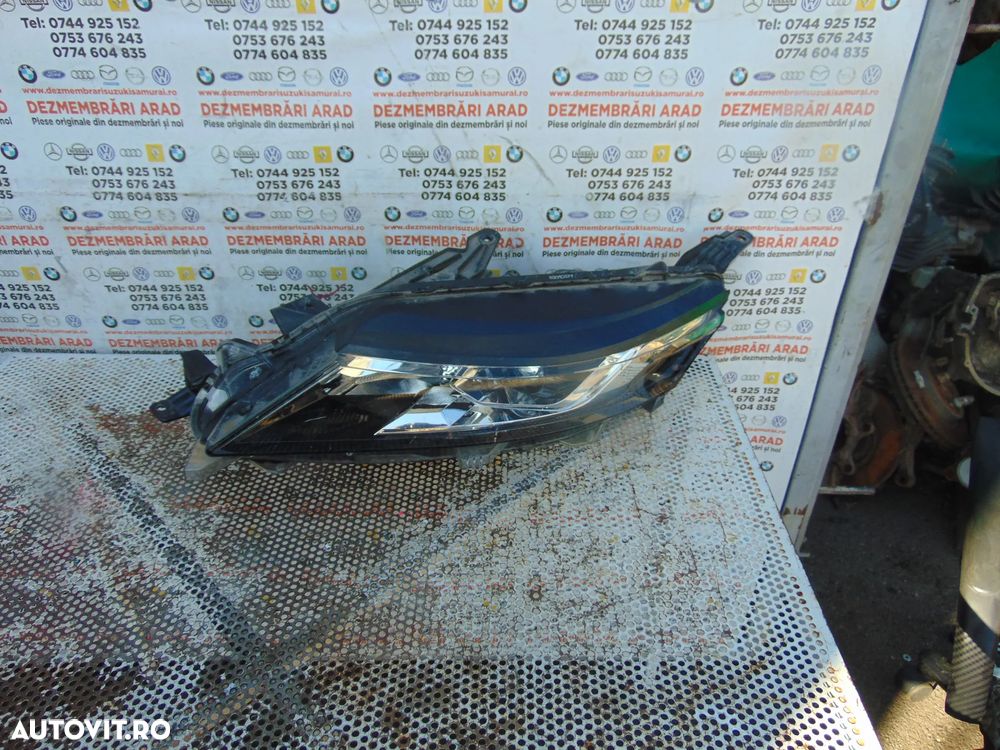 Far Mitsubishi L200 dupa 2019 faruri cod 8301d378 8301d377 stanga dreapta l200 lupa halogen - 1