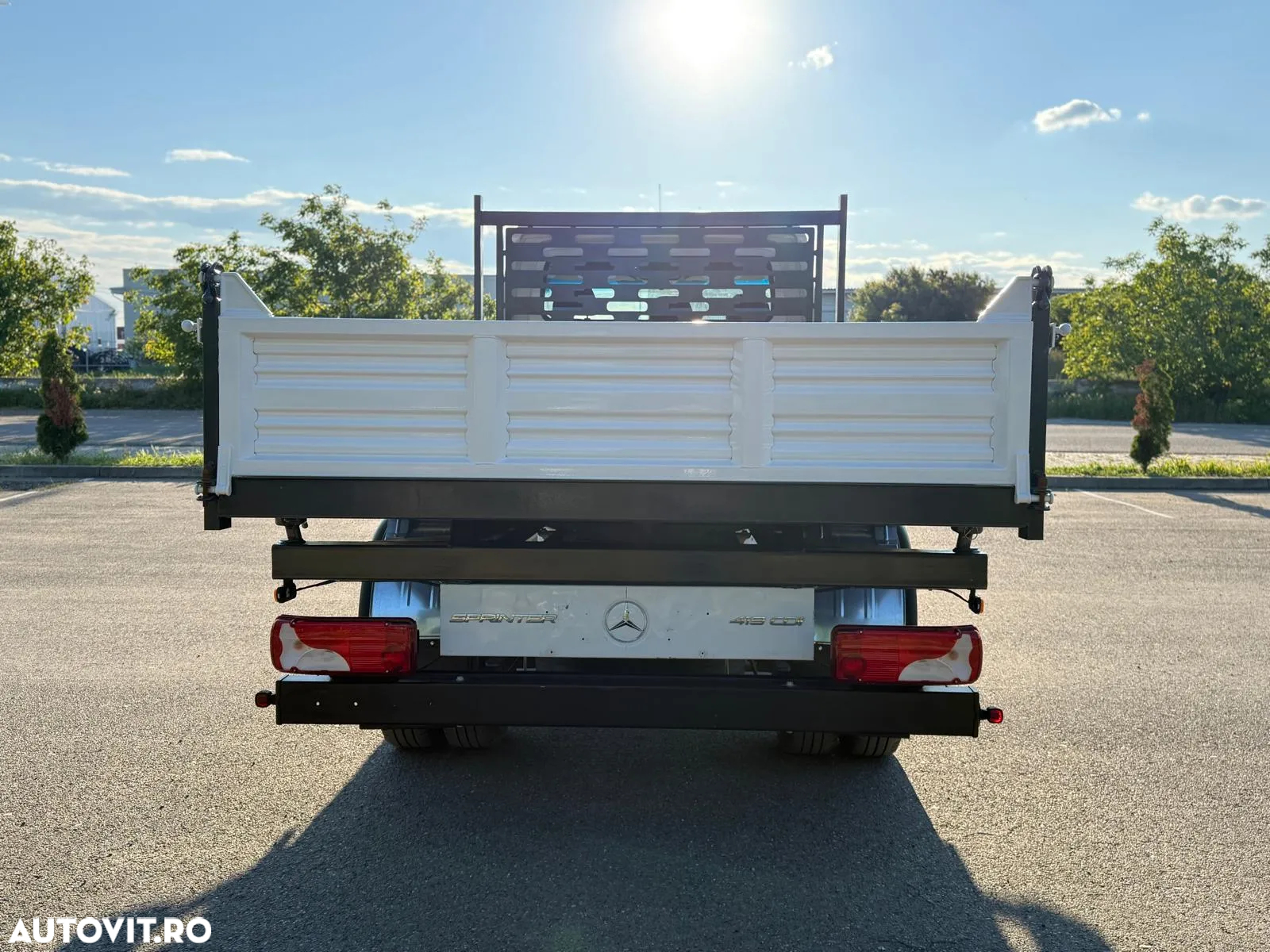 Mercedes-Benz Sprinter - 11