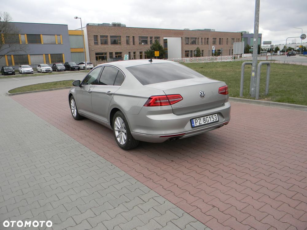 Volkswagen Passat 1.8 TSI BMT Comfortline - 8