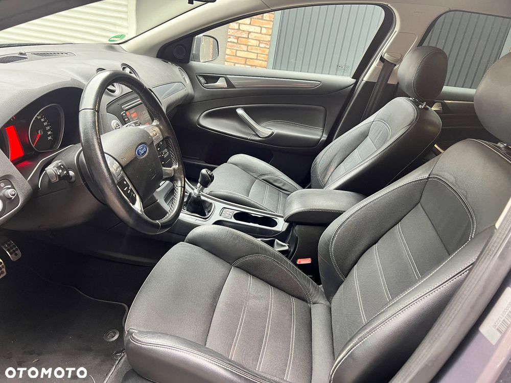 Ford Mondeo 2.0 TDCi Champions Edition - 20