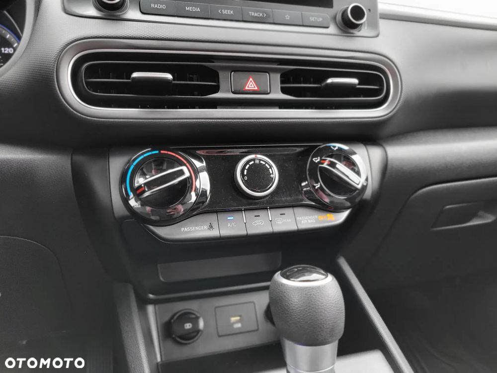 Hyundai Kona - 16