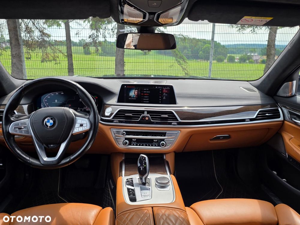 BMW Seria 7 750Ld xDrive - 16