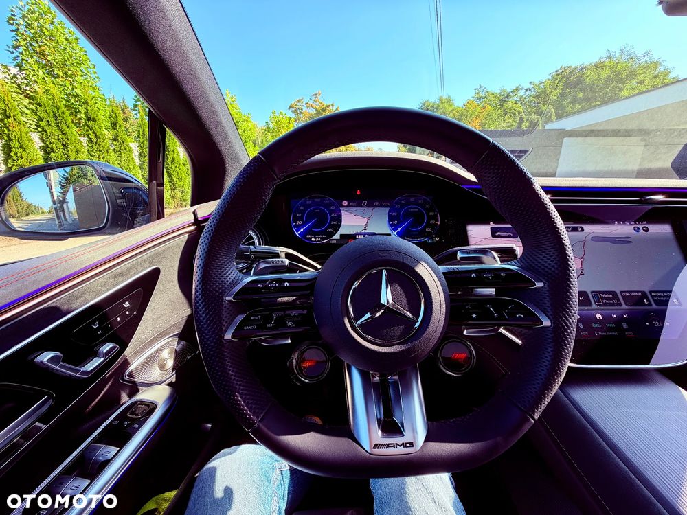 Mercedes-Benz EQE AMG 43 4Matic - 12