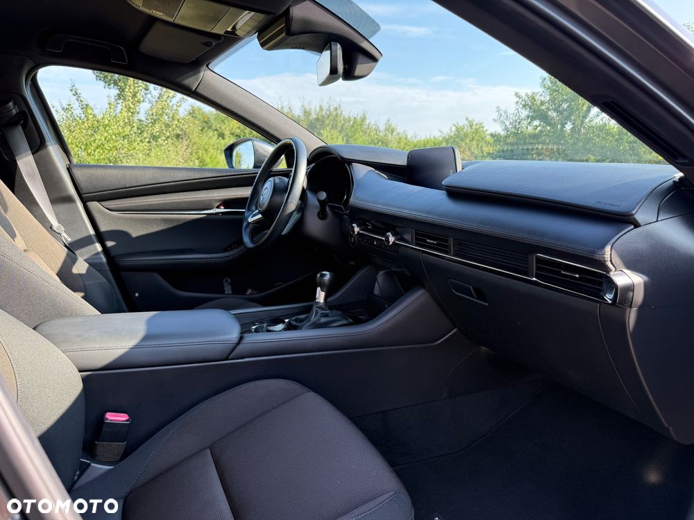 Mazda 3 - 16