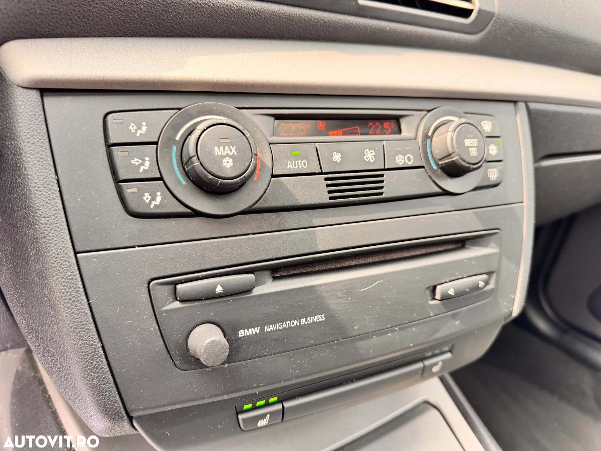 BMW Seria 1 116i - 32