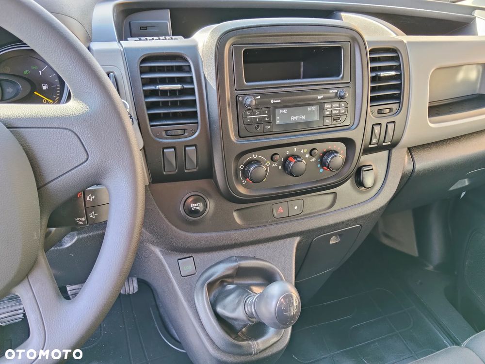 Renault Trafic - 15