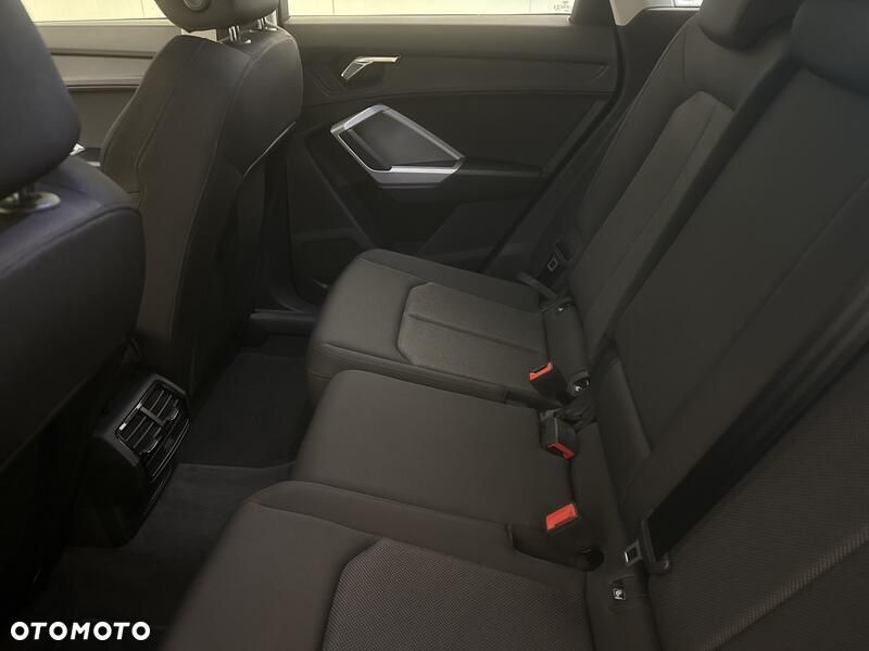 Audi Q3 35 TFSI mHEV S tronic - 21