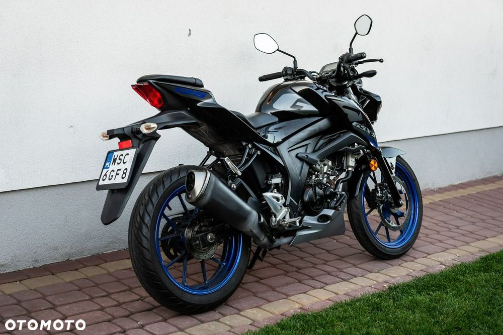 Suzuki GSX - 7
