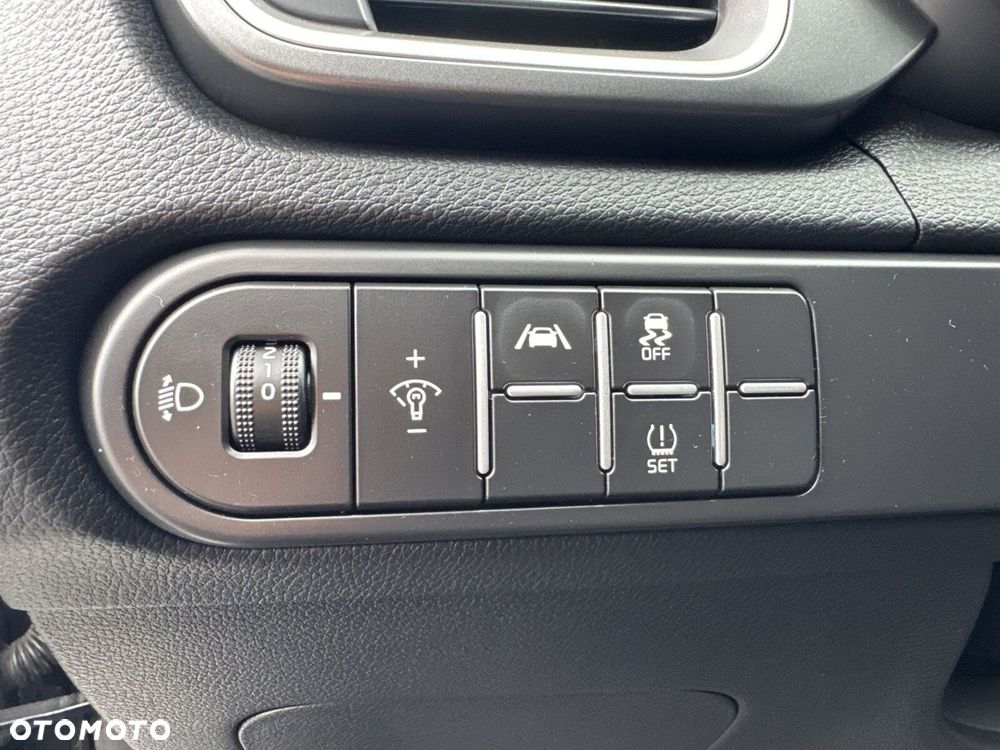 Kia Ceed 1.5 T-GDI M - 12