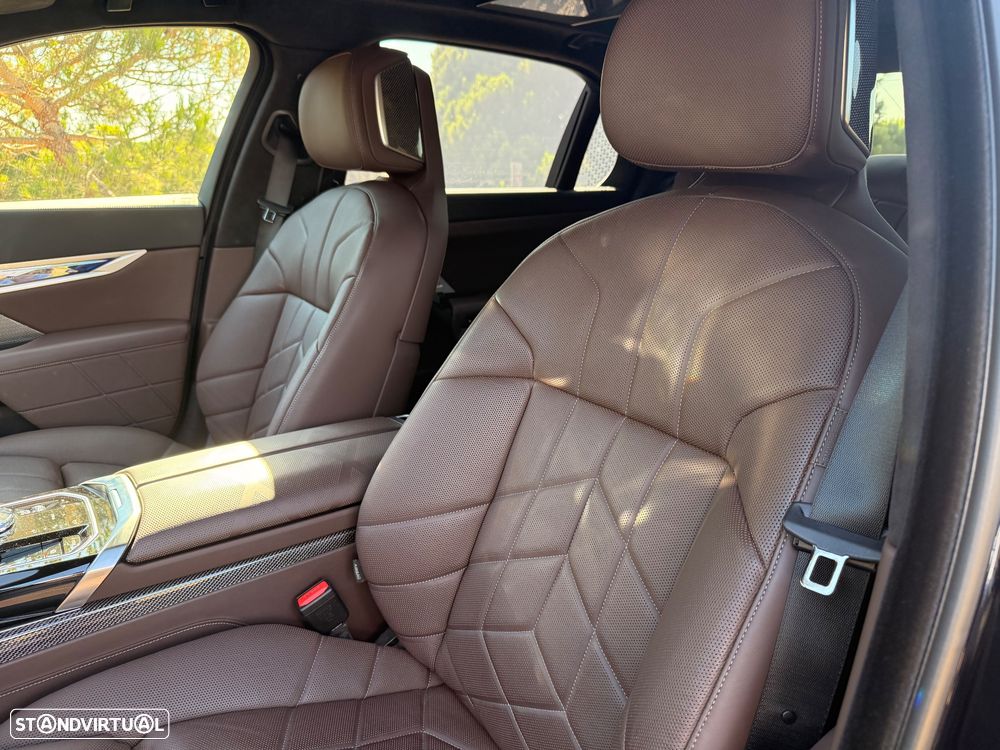 BMW 760 M760e xDrive - 13