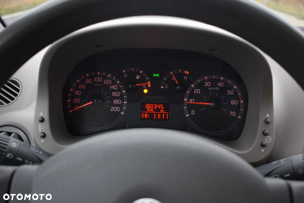 Fiat Panda 1.2 Emotion - 23