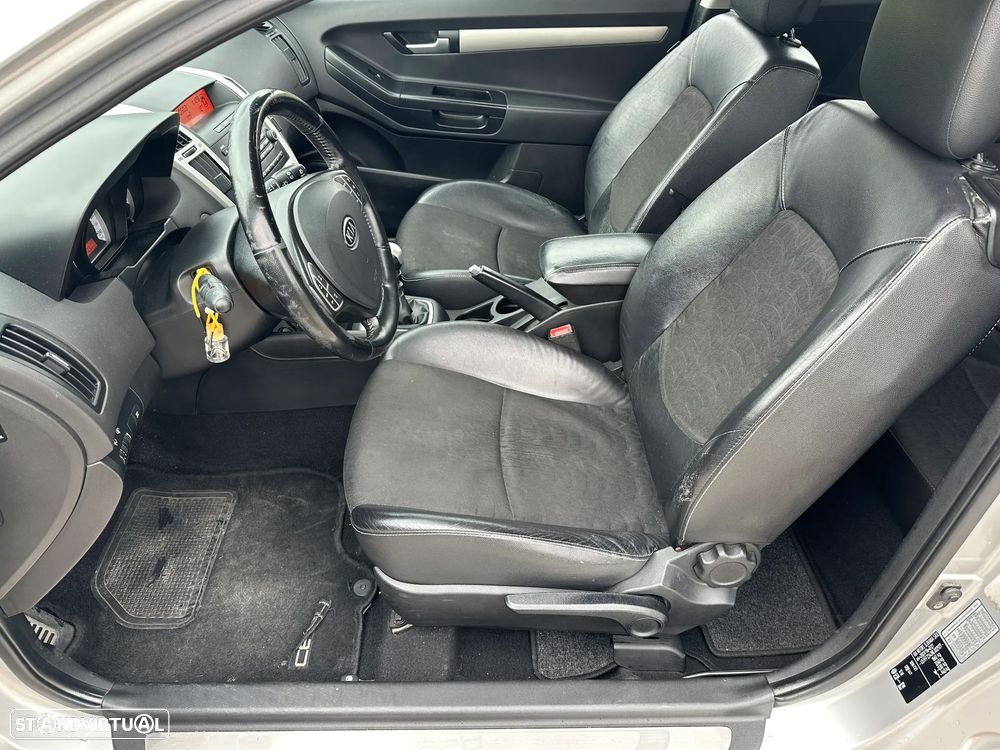 Kia Ceed S Coupé 1.6 CRDi TX - 20