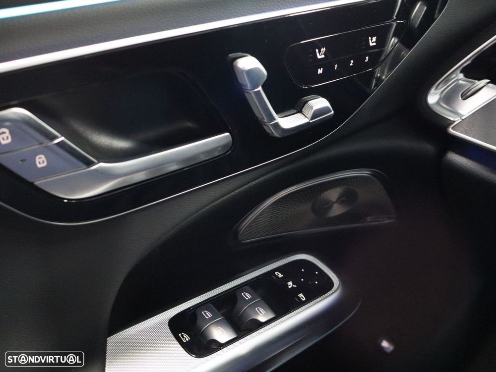 Mercedes-Benz E 300 de 4Matic All-Terrain - 22