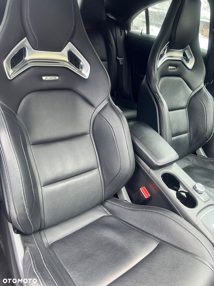 Mercedes-Benz CLA 45 AMG 4Matic 7G-DCT - 10