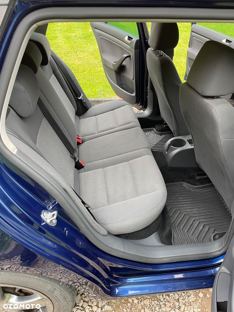 Volkswagen Golf 1.6 Comfortline - 11