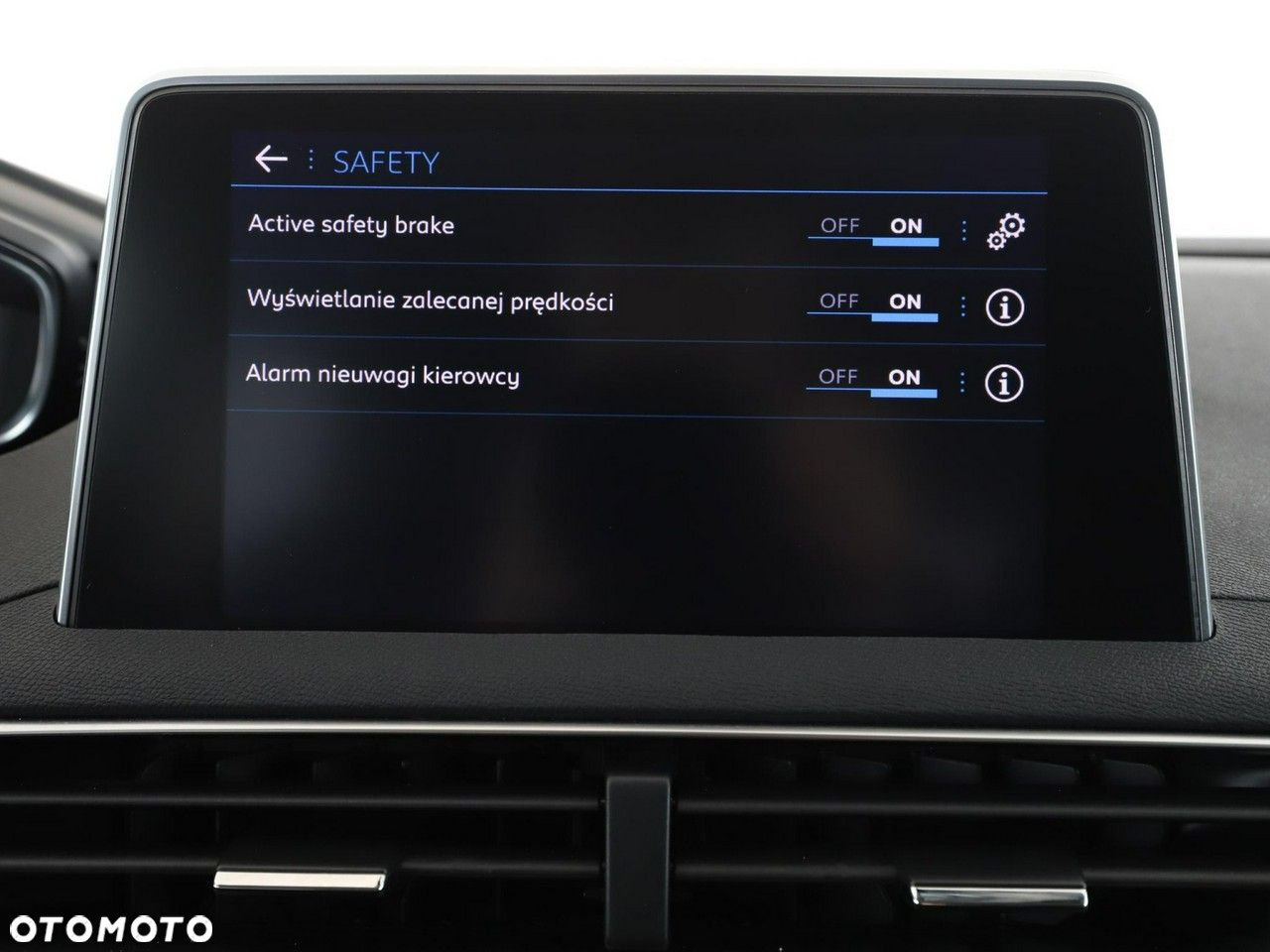 Peugeot 3008 1.2 PureTech Allure S&S - 29