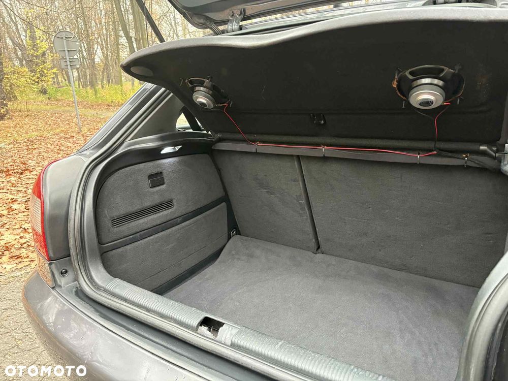 Audi A3 1.6 Ambiente - 5