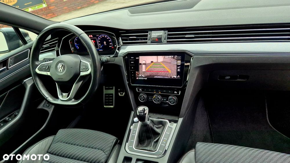 Volkswagen Passat 2.0 TDI (BlueMotion Technology) Highline - 19