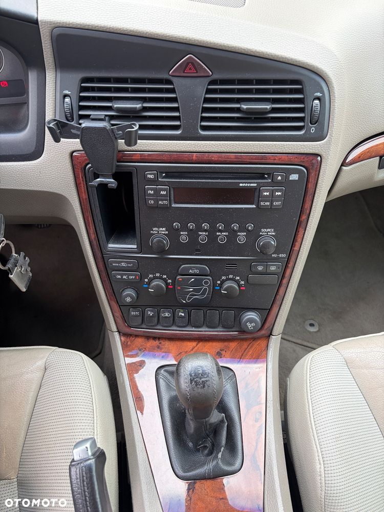 Volvo S60 2.4D5 Momentum - 21