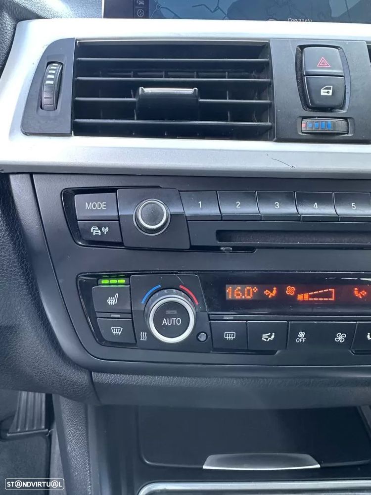 BMW 320 d EfficientDynamics Line Sport Auto - 43