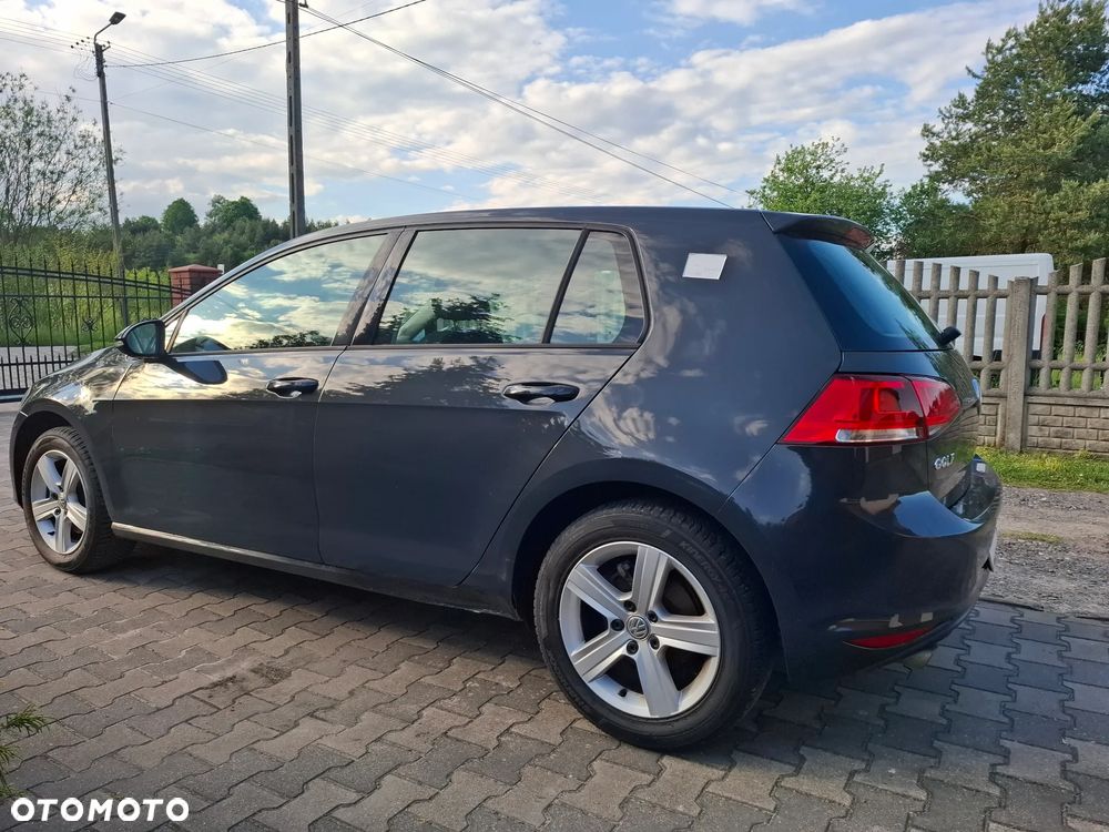 Volkswagen Golf - 9