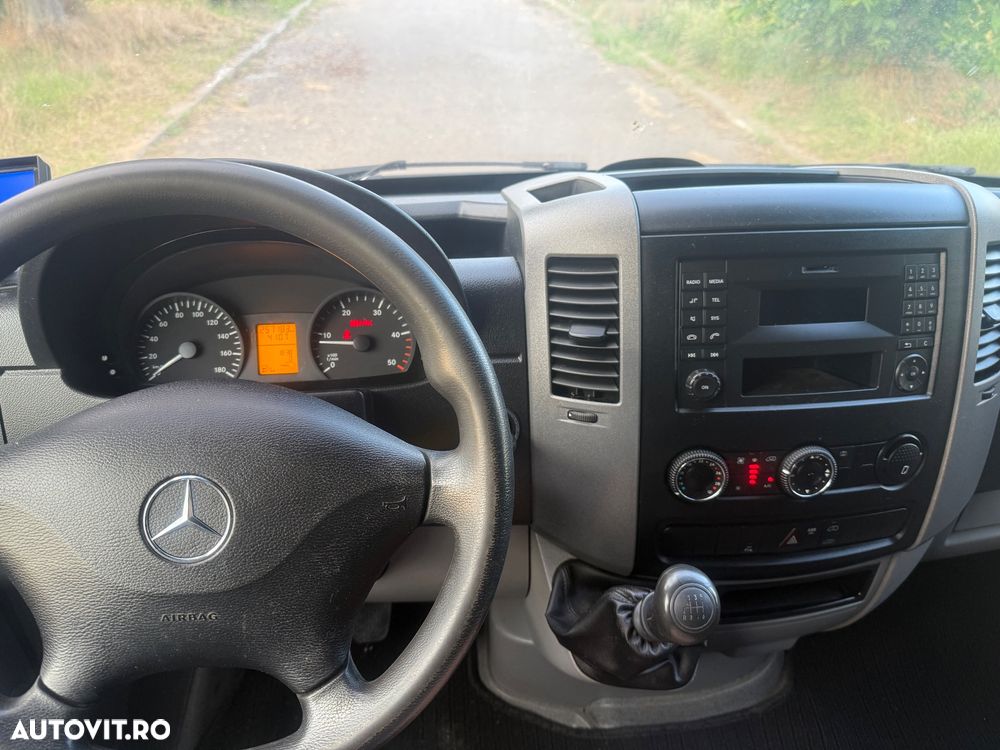 Mercedes-Benz Sprinter - 7
