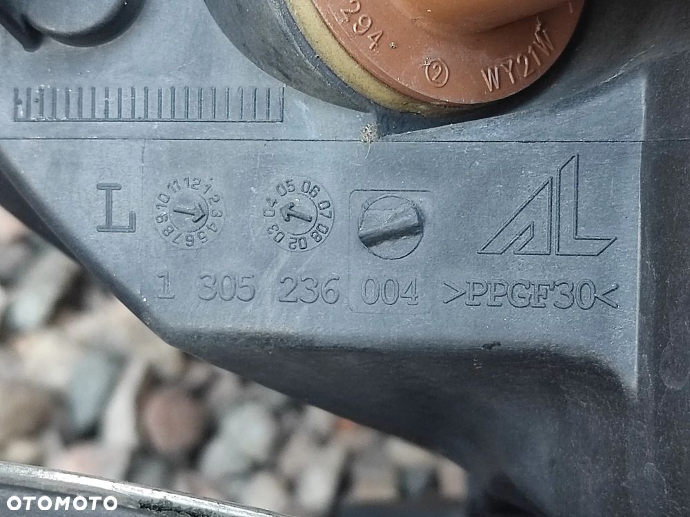 BMW E46 COUPE / CABRIO LIFT ( PO LIFT ) ORYGINALNE LAMPY PRZÓD MARKI AL Automotive Lighting LEWA / PRAWA EUROPA POD ŻARÓWKĘ H7 + BIAŁE KIERUNKOWZKAZY O NR. 63 12 7 165 889 / 63 12 7 165 890 / 63 12 7 165 919 / 63 12 7 165 920 OEM W BARDZO DOBRYM STANIE - 39