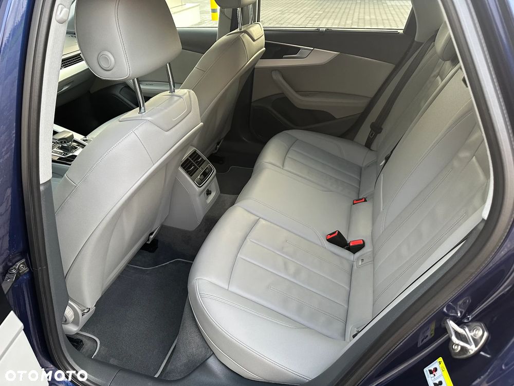 Audi A4 Avant 40 TDI Advanced S tronic - 30