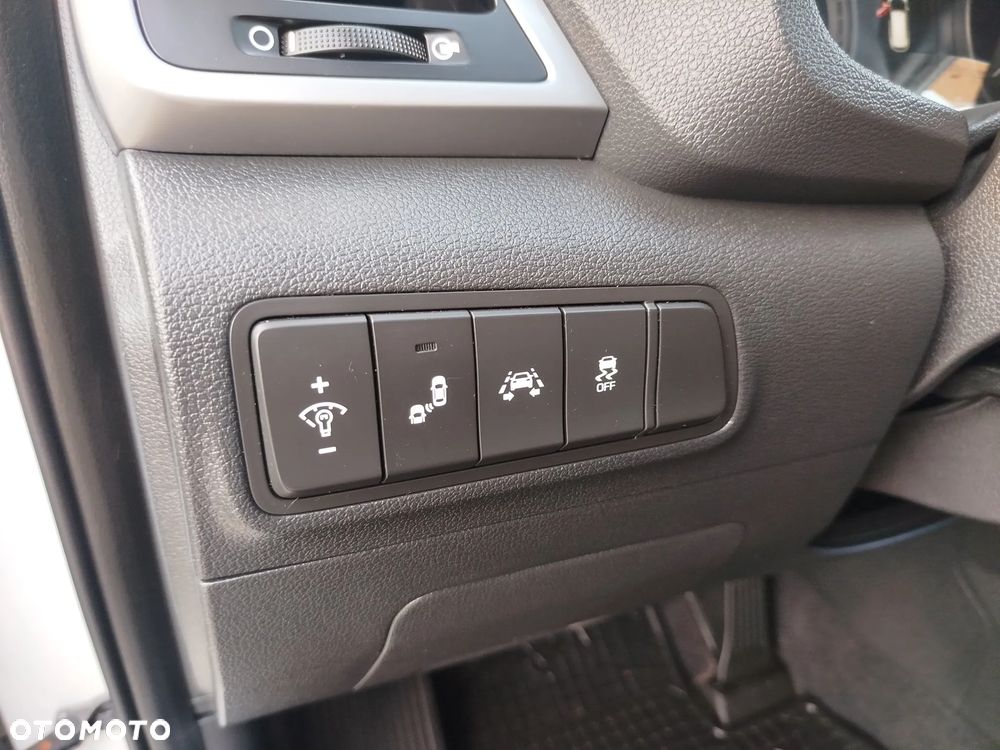 Hyundai Tucson 1.7 CRDI BlueDrive GO Plus 2WD DCT - 12