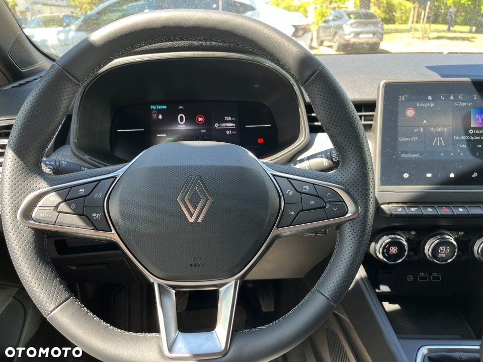 Renault Clio - 10