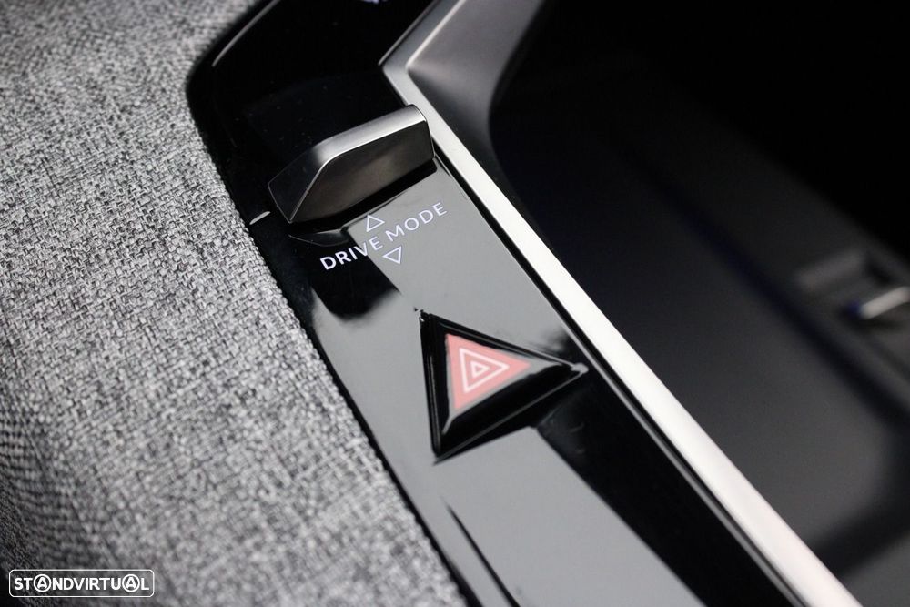 Peugeot E-3008 73 kWh GT - 36