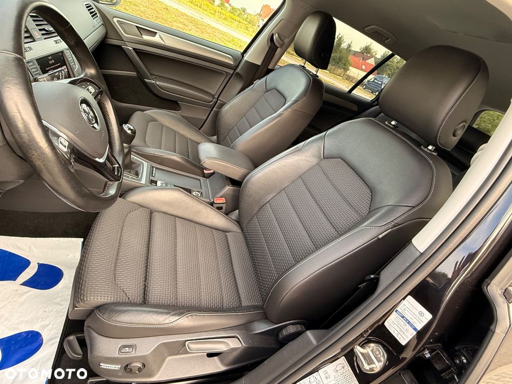Volkswagen Golf 1.4 TSI BMT Highline - 22
