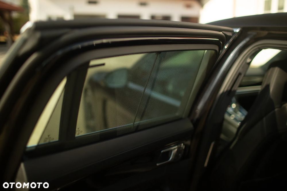 Porsche Panamera Turbo - 23