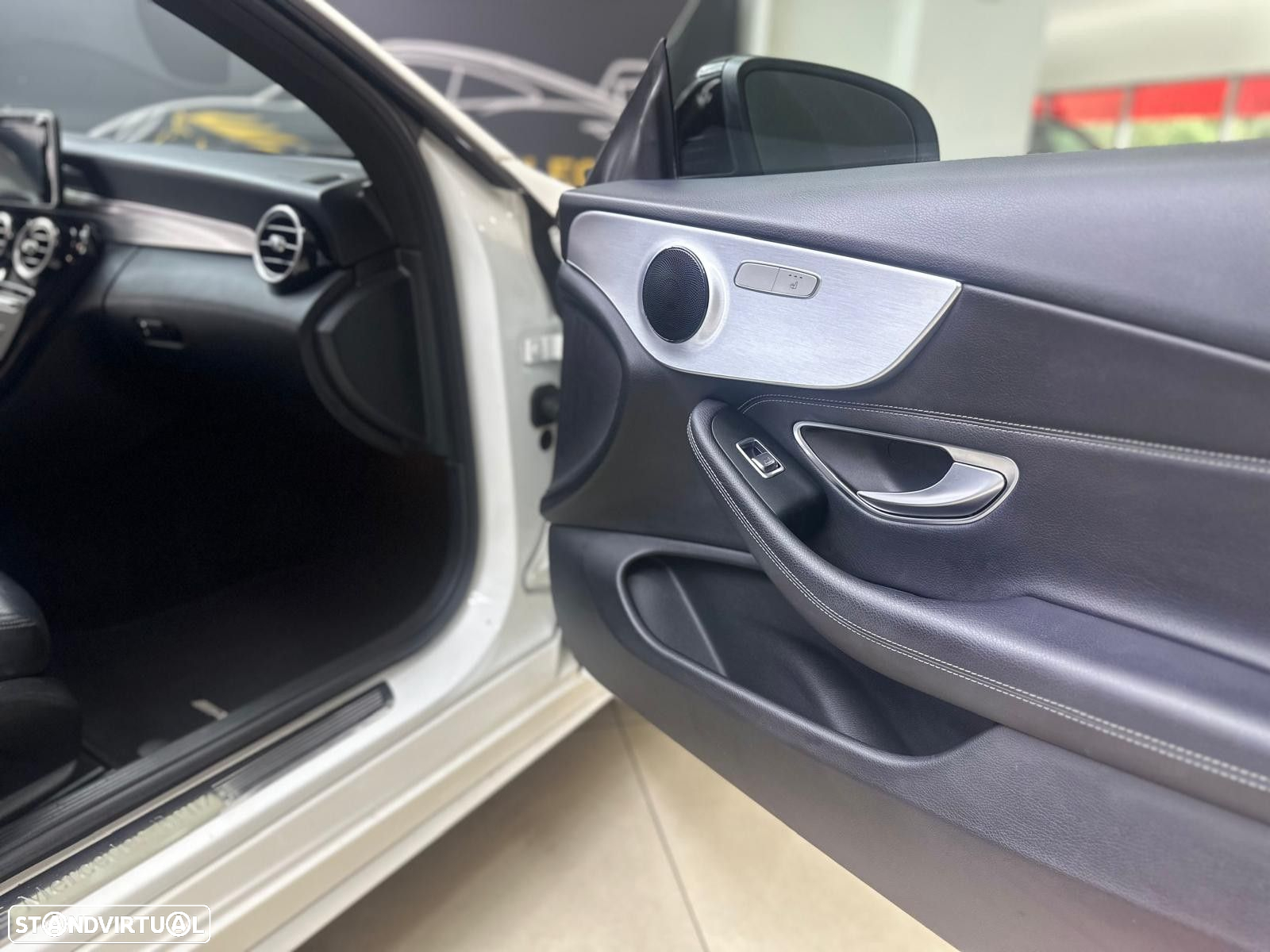 Mercedes-Benz C 250 d Coupe 9G-TRONIC AMG Line - 20